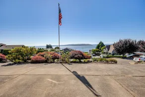 Puget Sound Views: Des Moines Apt w/ Patio - Interiør