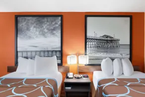 Super 8 by Wyndham Myrtle Beach/Market Common Area - Room