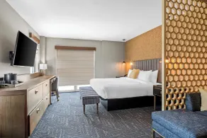 Beacon Suites Hotel - Room