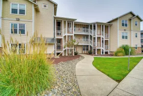 Walk to Beach: ‘Panoramic Splendor’ Westport Condo - Innenbereich