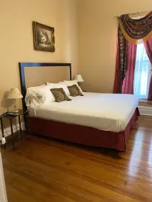 Carriage Lane Inn - Room