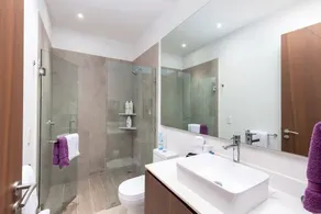 Condominios 220PR - Bathroom