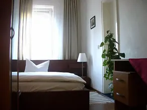 Hotel Neustadt - Room