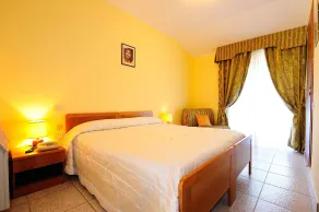Colle Degli Olivi snc - Quarto