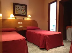 Hostal Santa Marta - Zimmer