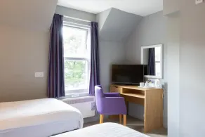 The Caledonian Claymore Hotel - Habitación