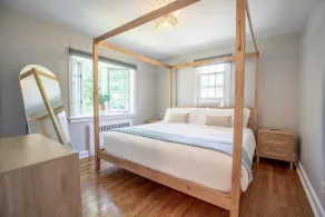 Family Cottage with 4 King Beds  - Zimmer