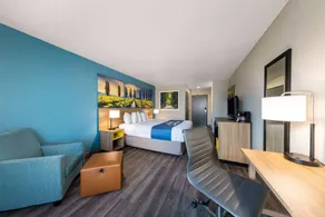 Days Inn by Wyndham Lathrop - Chambre