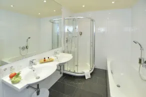 Post Seefeld - Wellnesshotel Tirol - Salle de bain