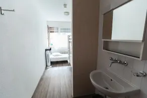 City Hostel Geneva - Bathroom