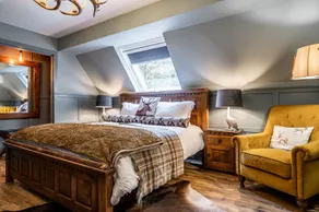 White Rose Tower - Room