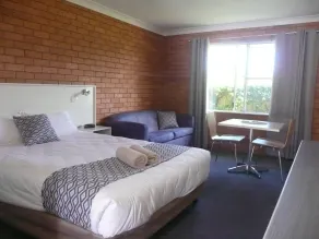 Rosebourne Gardens Motel - Room