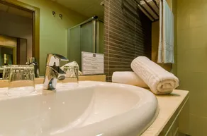 Hotel YIT Alcover - Banheiro