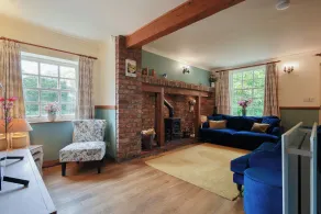Manor Cottage - Living area