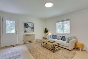 Cozy Swan Lake Apt w/ Grill + Private Yard - Interiør