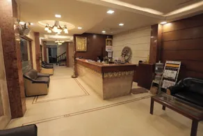 Hotel Raya's Annexe 1 - Lobby