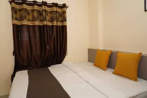 HOTEL ROYAL SUITES AND ROOMS - Room