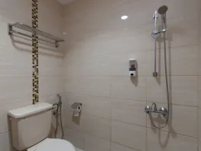 Super OYO 89300 Zen Garden Resort - Baño