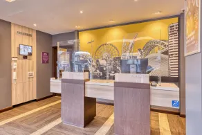 Premier Inn London Uxbridge Town Centre - Reception