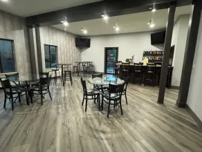 Brentwood Suites Nashville, an Ascend Collection Hotel - Restaurant