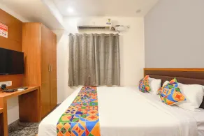 FabHotel Lloyds Inn I - Chambre