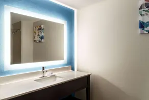 La Quinta by Wyndham Madison American Center - Salle de bain