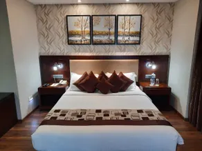 Delta Suites - The Soothing Luxury - Room