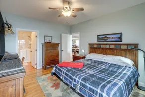 Yankton Vacation Home w/ Hot Tub & River Views - Interiør