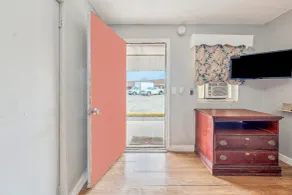 Flint Motel by OYO MI Near I-475 - Chambre