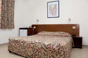 Ginot Yam Hotel - Chambre