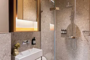 Locke at Broken Wharf - Baño