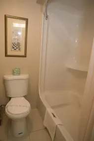 Hampton Falls Inn - Salle de bain
