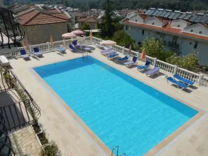 Bougainvillea Houses - Piscina