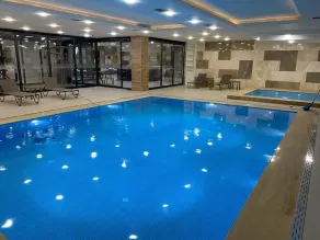 S Class Hotel Convention Center - Piscina