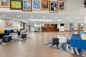 Comfort Suites Bethlehem Near Lehigh University and LVI Airport - Lobby