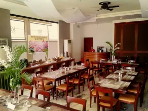 MJ Hotel and Suites - Restaurant
