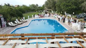 Oula Maisonettes Suites - Piscine