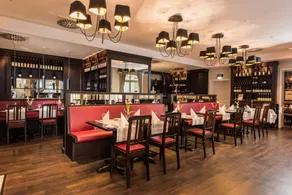Standard double bedroom - Restaurant