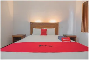 RedDoorz Plus near RSUD Majalengka - Room