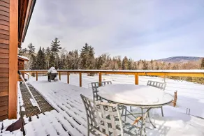 Secluded Vermont Retreat: Outdoor Pool & Deck - Intérieur