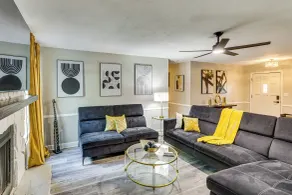 5 Mi to Dtwn Greenville! Getaway w/ Deck & Yard - Interiør