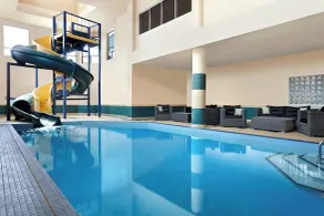 Four Points by Sheraton Hotel & Suites Calgary West - Piscine