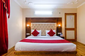 Fabhotel The Moon - Quarto