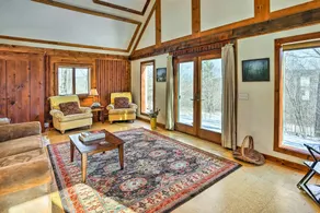8 Mi to Okemo Mtn: Charming Ludlow Studio! - Interior