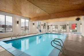 Super 8 by Wyndham S Jordan/Sandy/Slc Area - Piscine