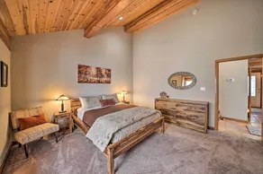 Secluded Home on 1-acre Lot w/ Unparalleled Views - Zimmer