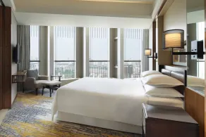 Sheraton Grand Shanghai Pudong Hotel & Residences - Room