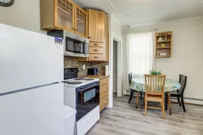 Walk to Pier & Ocean: Apt in Old Orchard Beach! - Interiør