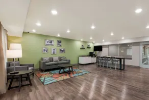 WoodSpring Suites San Antonio UTSA - Medical Center - Lobby