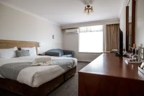 Hospitality Esperance SureStay Collection by Best Western - Zimmer